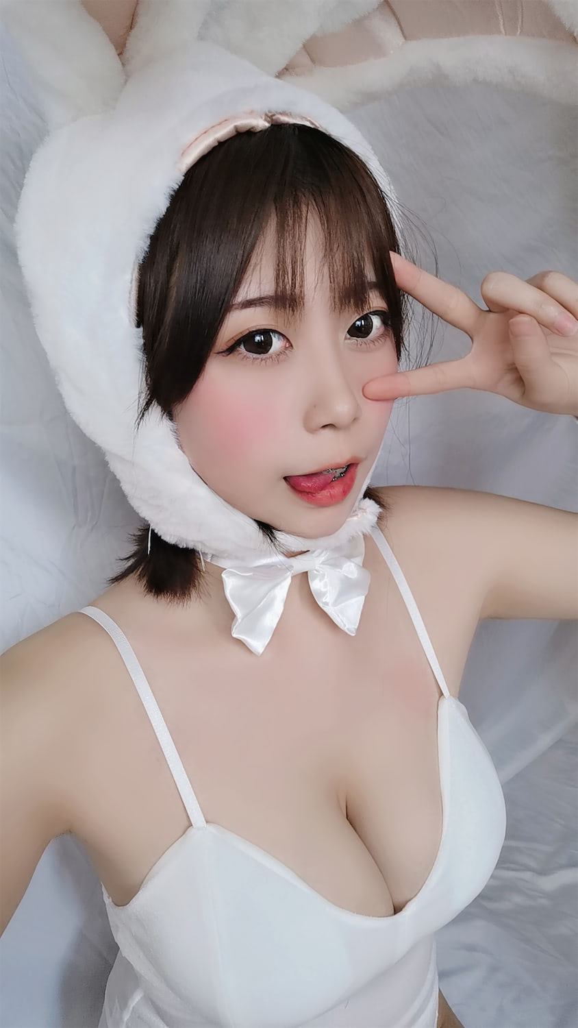 奈汐酱nice白兔43图7视频插图4