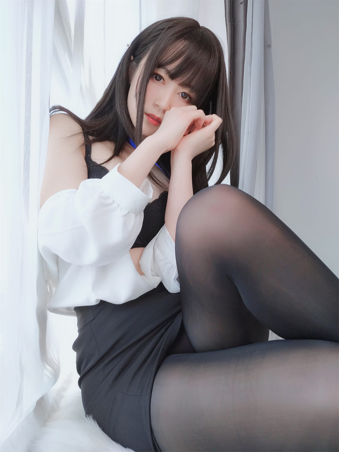 白银81黑丝OL制服124图8视频插图2