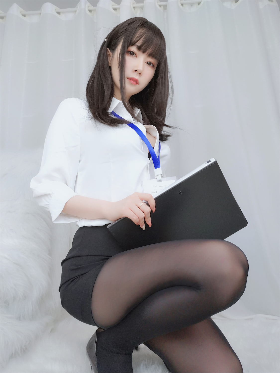 白银81黑丝OL制服124图8视频插图5