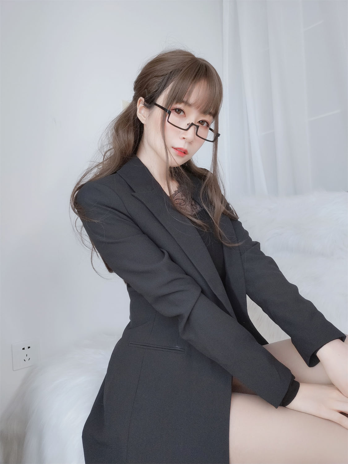 白银81黑西服136图7视频插图1