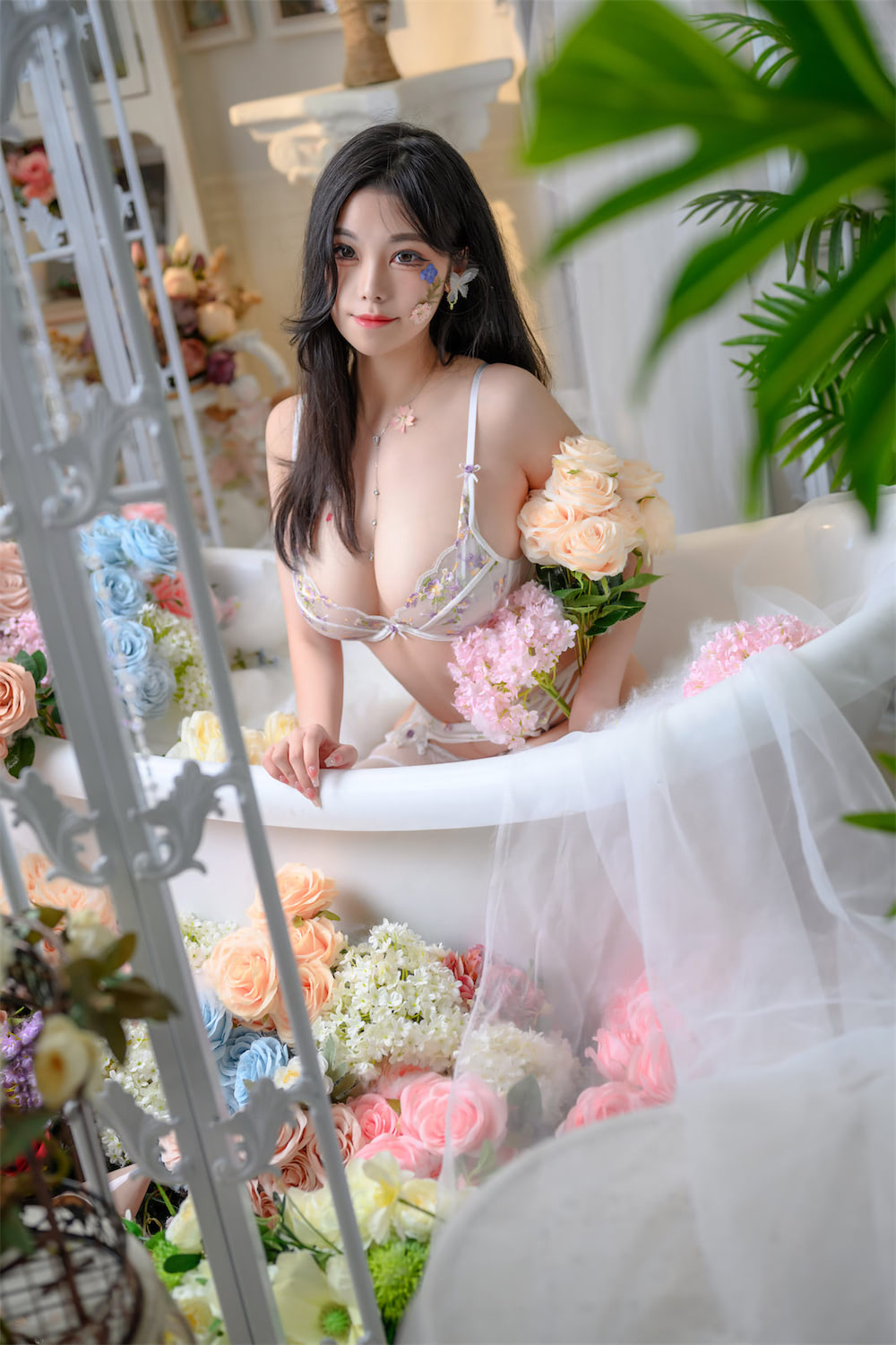 蜜汁猫裘花房少女60图1视频插图1